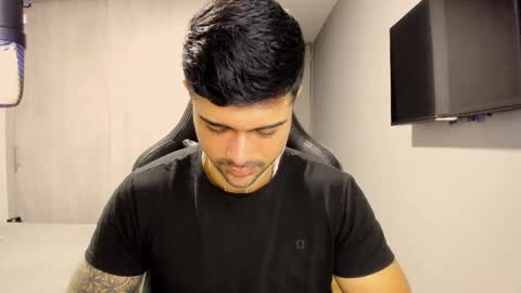 adam clarke online show from 02.15.25