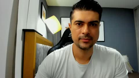 Snapshot of adam_clarke chatting on 05.19.26 adam clarke online show from 05.19.26