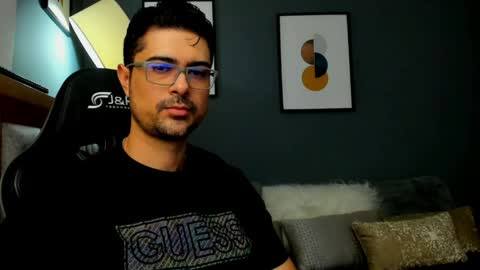 Snapshot of adam_clarke chatting on 05.26.26 adam clarke online show from 05.26.26