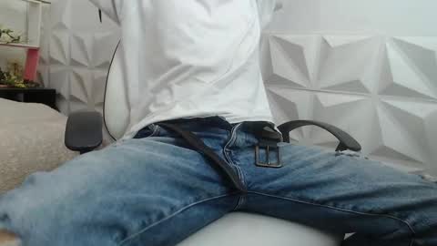 adam_evehotroom online show from 02.12.25