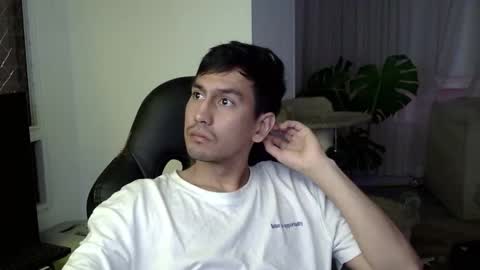 adam_evehotroom online show from 10.11.25