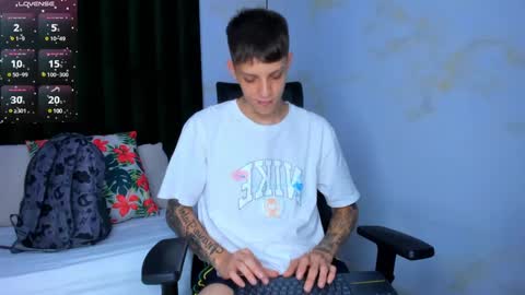 Snapshot of adam_hard_ chatting on 02.03.25 Adam online show from 02.03.25