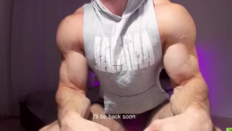 Snapshot of adam_muscle_ chatting on 10.06.25 Adam online show from 10.06.25