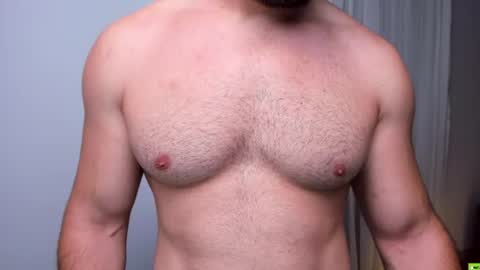 Snapshot of adam_muscle_ chatting on 06.10.26 Adam online show from 06.10.26