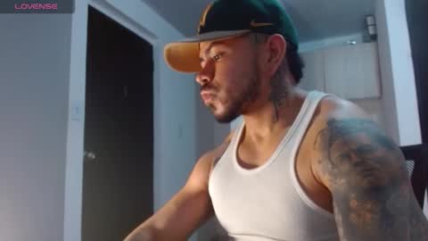 adam shilder7 online show from 02.06.26