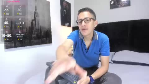 Snapshot of adam_walker_1 chatting on 06.10.26 adam_walker_1 online show from 06.10.26