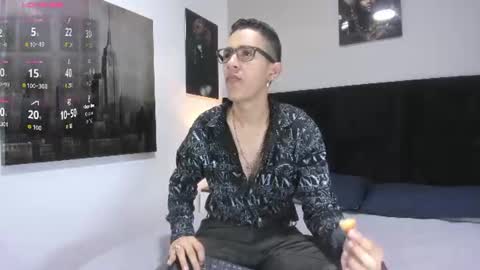 Snapshot of adam_walker_1 chatting on 06.12.26 adam_walker_1 online show from 06.12.26