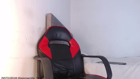 Hello guys excuse my absence I will be absent for several days for health reasons I hope you understand thank you very much. online show from 03.09.26