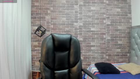 Adam online show from 12.04.24