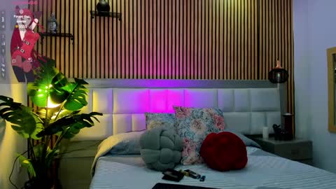 Angel Shine online show from 12.24.24