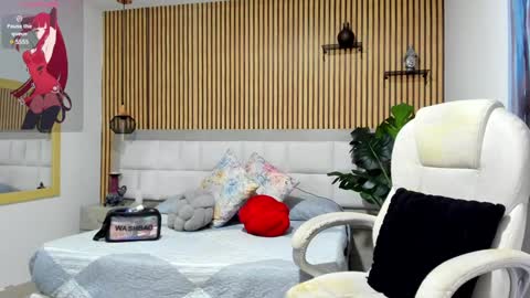 Angel Shine online show from 12.31.24