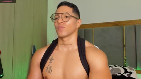 Snapshot of adamrocks2600 chatting on 12.04.24 Adam Rocks online show from 12.04.24