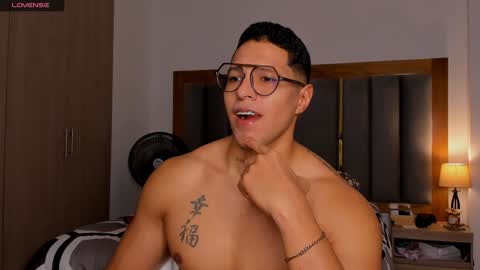 Snapshot of adamrocks2600 chatting on 01.11.25 Adam Rocks online show from 01.11.25