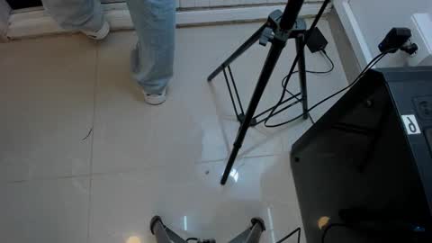 Adams Bobby online show from 11.23.25