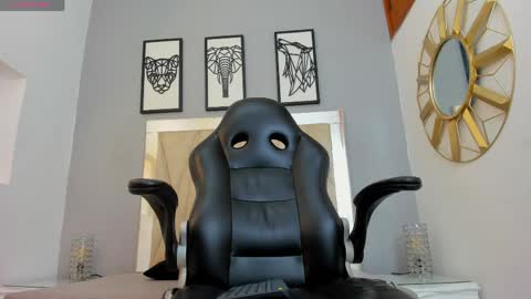 Adams Bobby online show from 04.15.26