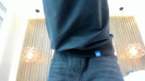 Snapshot of adams_bobby chatting on 06.17.26 Adams Bobby online show from 06.17.26