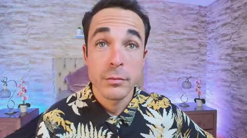 Im Adams Sanz online show from 04.15.26