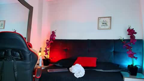 AdamsWalkerr  online show from 03.28.26