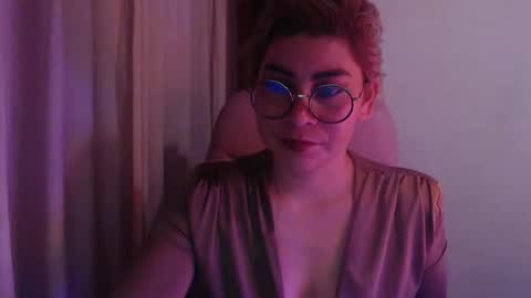Snapshot of adan_romanoff chatting on 05.06.26 adan_romanoff online show from 05.06.26
