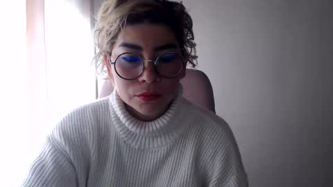 Snapshot of adan_romanoff chatting on 05.18.26 adan_romanoff online show from 05.18.26