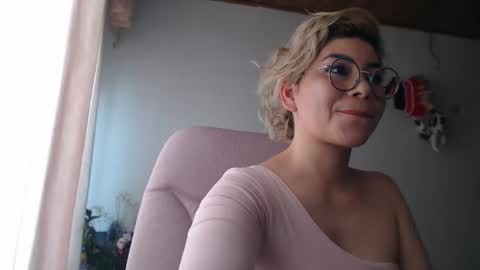Snapshot of adan_romanoff chatting on 05.19.26 adan_romanoff online show from 05.19.26