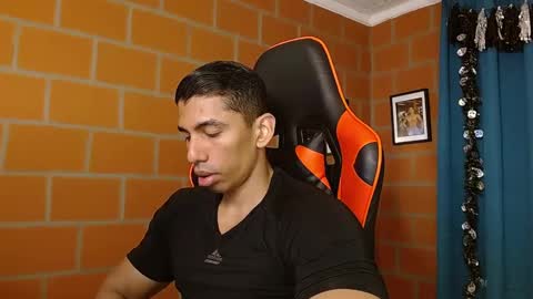 Adan Sin online show from 01.23.25