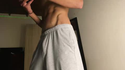 Snapshot of adanxbaby chatting on 02.13.25   online show from 02.13.25