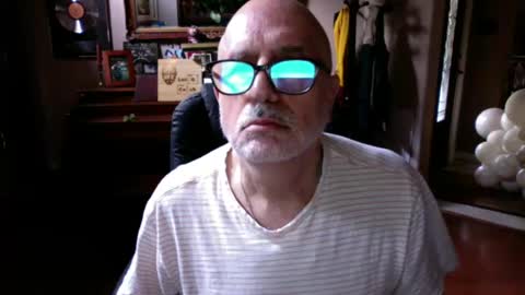 Snapshot of add_me_2 chatting on 06.13.26 add_me_2 online show from 06.13.26