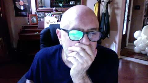 Snapshot of add_me_2 chatting on 06.14.26 add_me_2 online show from 06.14.26