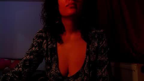 amy        online show from 12.10.24