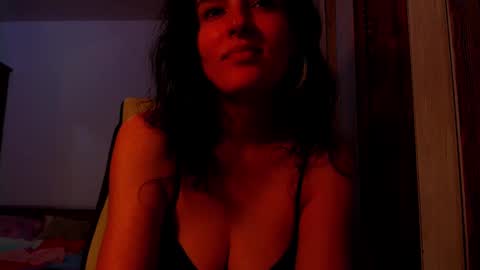 amy        online show from 02.10.25