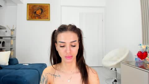 Tori online show from 12.23.24