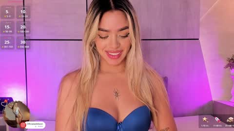 Snapshot of addison_baker chatting on 01.12.25 A D D I S O N online show from 01.12.25