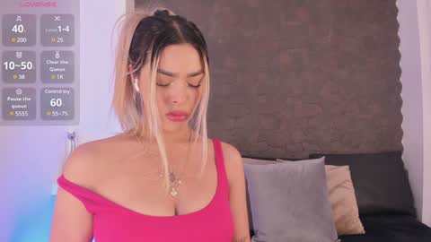 Snapshot of addison_baker chatting on 02.01.25 A D D I S O N online show from 02.01.25