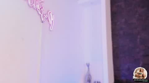 Snapshot of addison_baker chatting on 03.07.25 A D D I S O N online show from 03.07.25