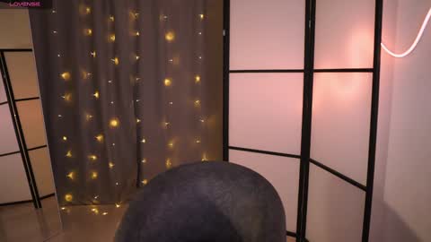 Snapshot of addy_moon chatting on 01.20.25 Addy online show from 01.20.25