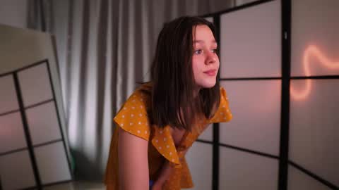 Snapshot of addy_moon chatting on 02.21.25 Addy online show from 02.21.25