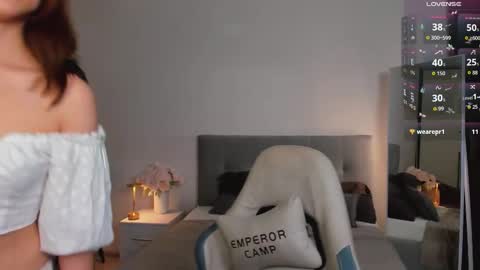 Snapshot of addy_moon chatting on 09.20.25 Addy online show from 09.20.25