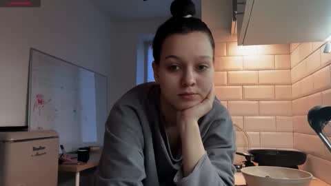 Snapshot of addy_moon chatting on 11.27.25 Addy online show from 11.27.25