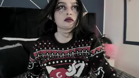 Snapshot of adeelinee chatting on 12.23.24 Ade online show from 12.23.24