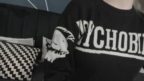 Snapshot of adeelinee chatting on 01.30.25 Ade online show from 01.30.25