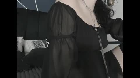 Snapshot of adeelinee chatting on 01.31.25 Ade online show from 01.31.25