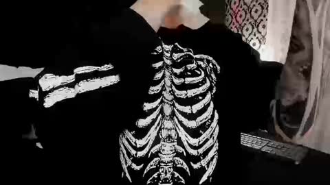 Snapshot of adeelinee chatting on 09.12.25 Ade online show from 09.12.25