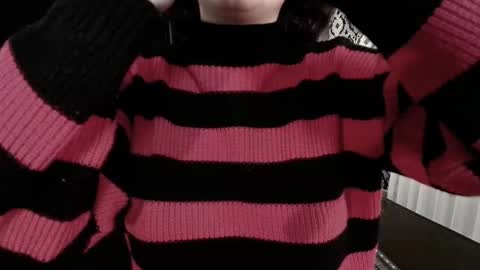 Snapshot of adeelinee chatting on 10.23.25 Ade online show from 10.23.25