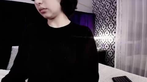 Snapshot of adeelinee chatting on 10.30.25 Ade online show from 10.30.25