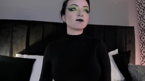 Snapshot of adeelinee chatting on 06.11.26 Ade online show from 06.11.26