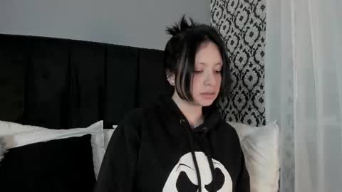 Snapshot of adeelinee chatting on 06.20.26 Ade online show from 06.20.26