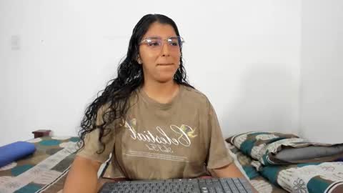 Snapshot of adelaandsharick chatting on 10.17.25 adelaandsharick online show from 10.17.25