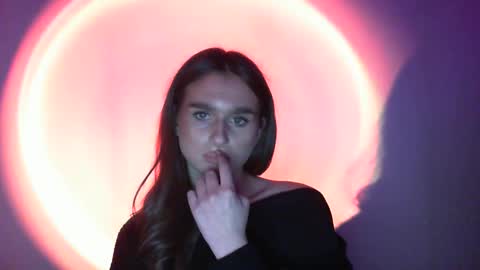 Snapshot of adele_amore chatting on 02.15.25 Adele Amore online show from 02.15.25