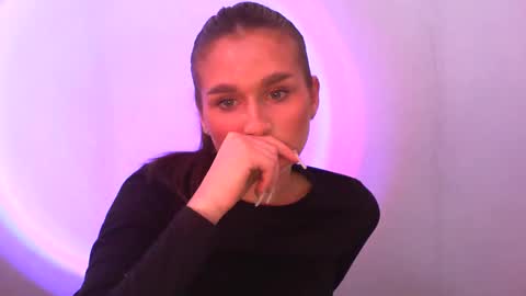 Snapshot of adele_amore chatting on 02.17.25 Adele Amore online show from 02.17.25